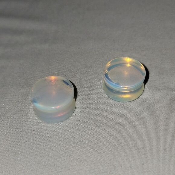 ½ plugs  - Picture 1 of 3